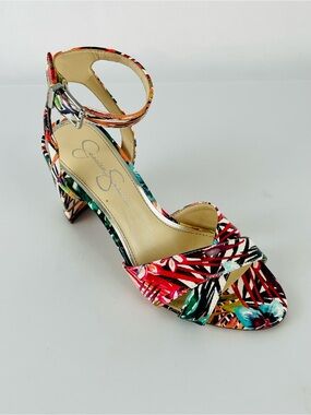 Jessica Simpson Niara Block Heel Sandals Tropical Floral Palm Print Sz 7M/ 37.5
